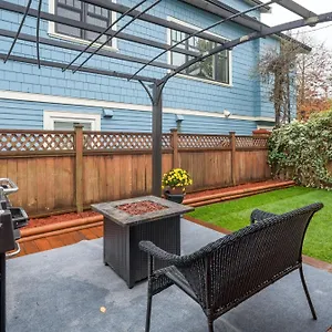 La Maison Vancouver