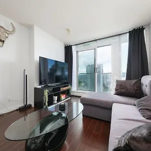 1-bedroom With Pool, Jacuzzi & Sauna Vancouver